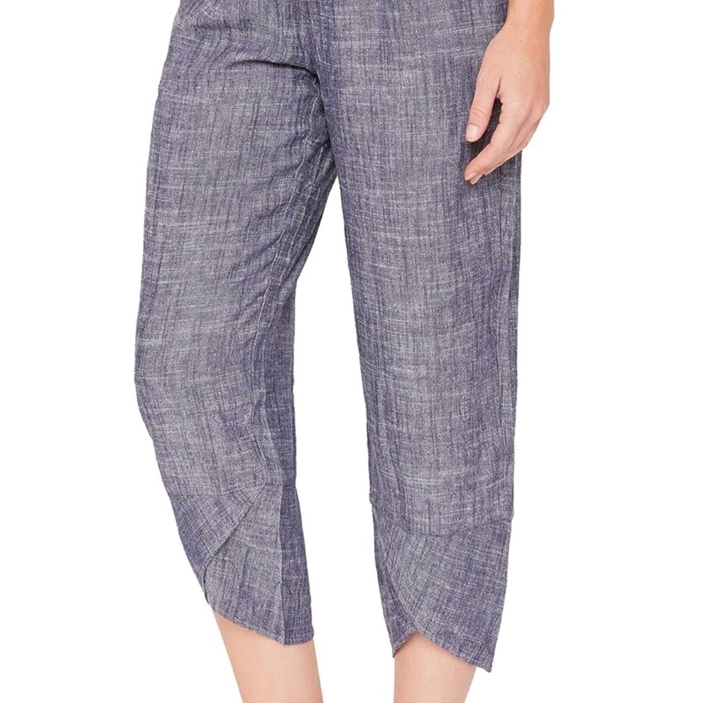 Royalty For Me Heathered Blue Capris